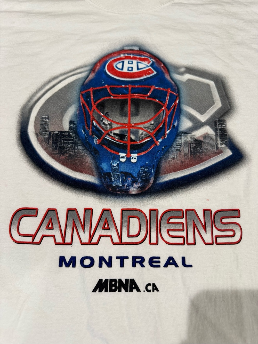 Vintage Y2K Montreal Canadiens Goalie Mask t shirt size XL NHL Hockey